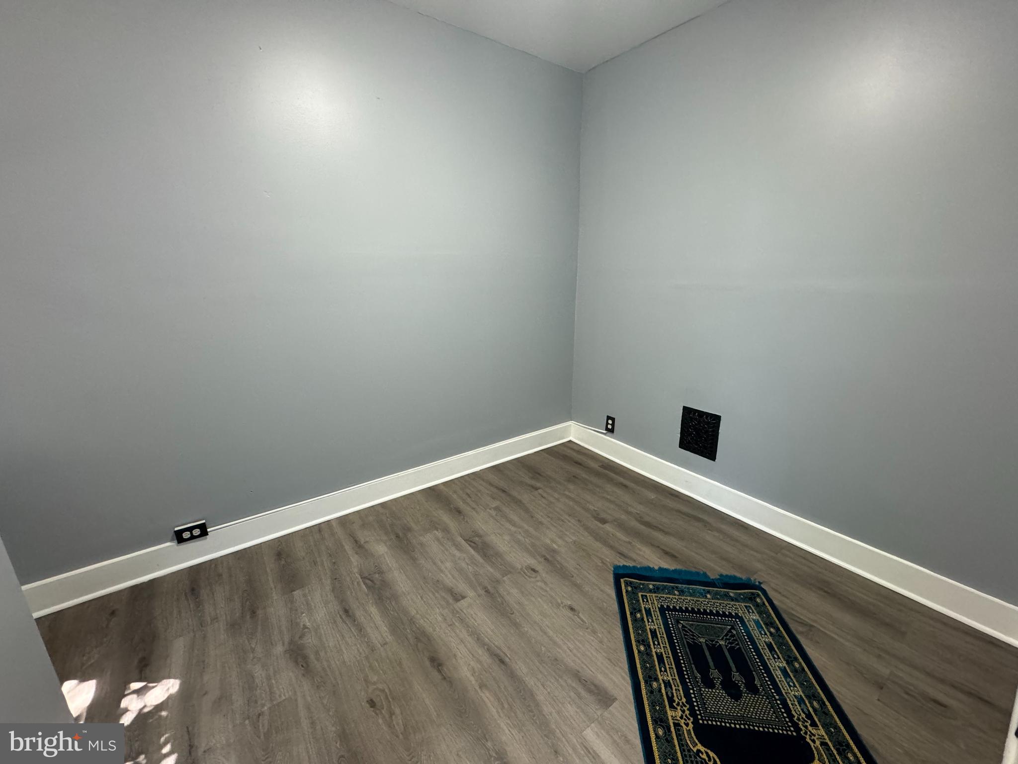 2751 N HEMBERGER STREET