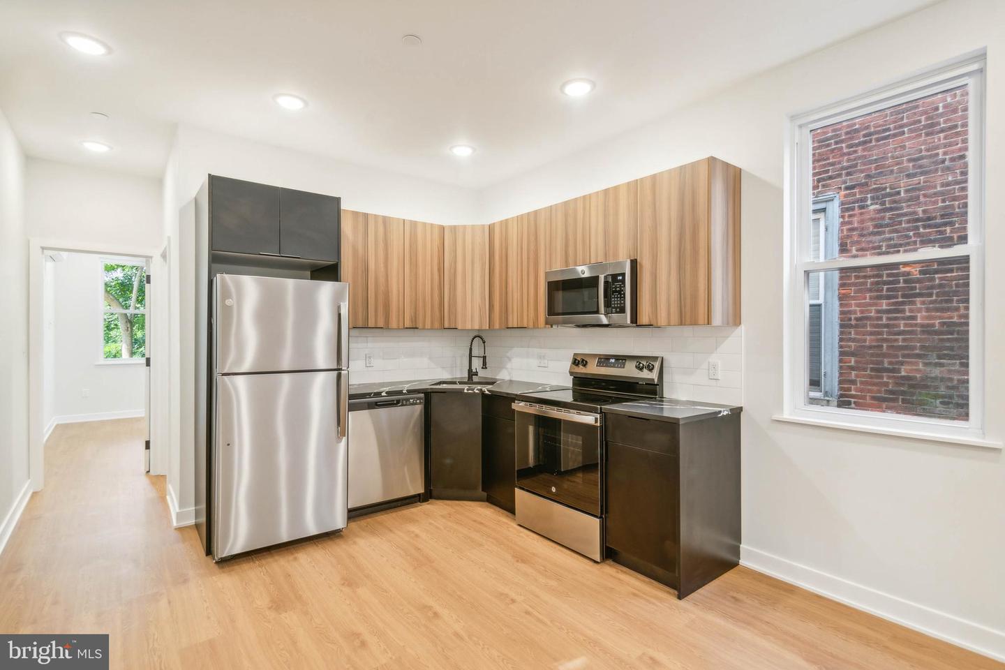 4145 W GIRARD AVE #12