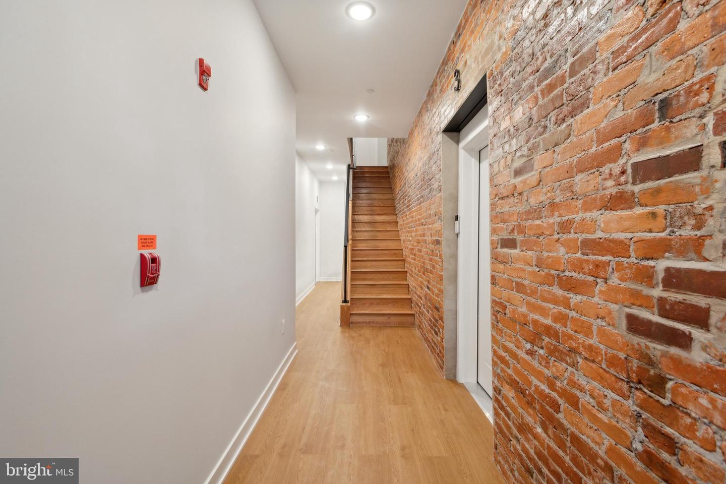 4145 W GIRARD AVE #12
