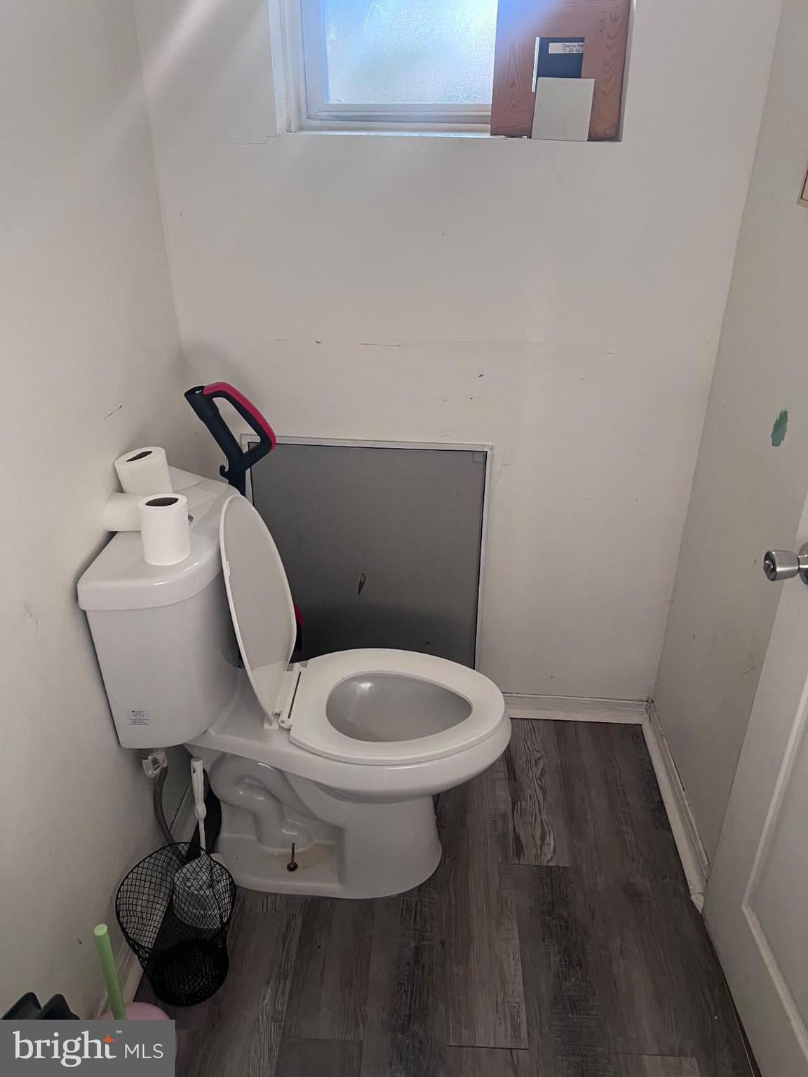 1832 N BUCKNELL STREET