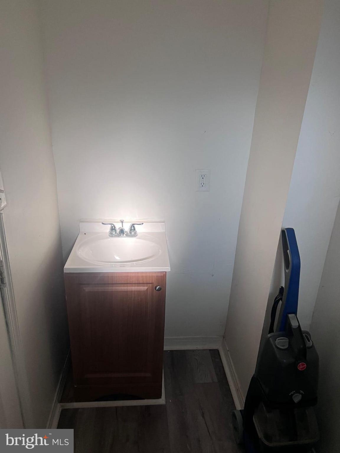 1832 N BUCKNELL STREET