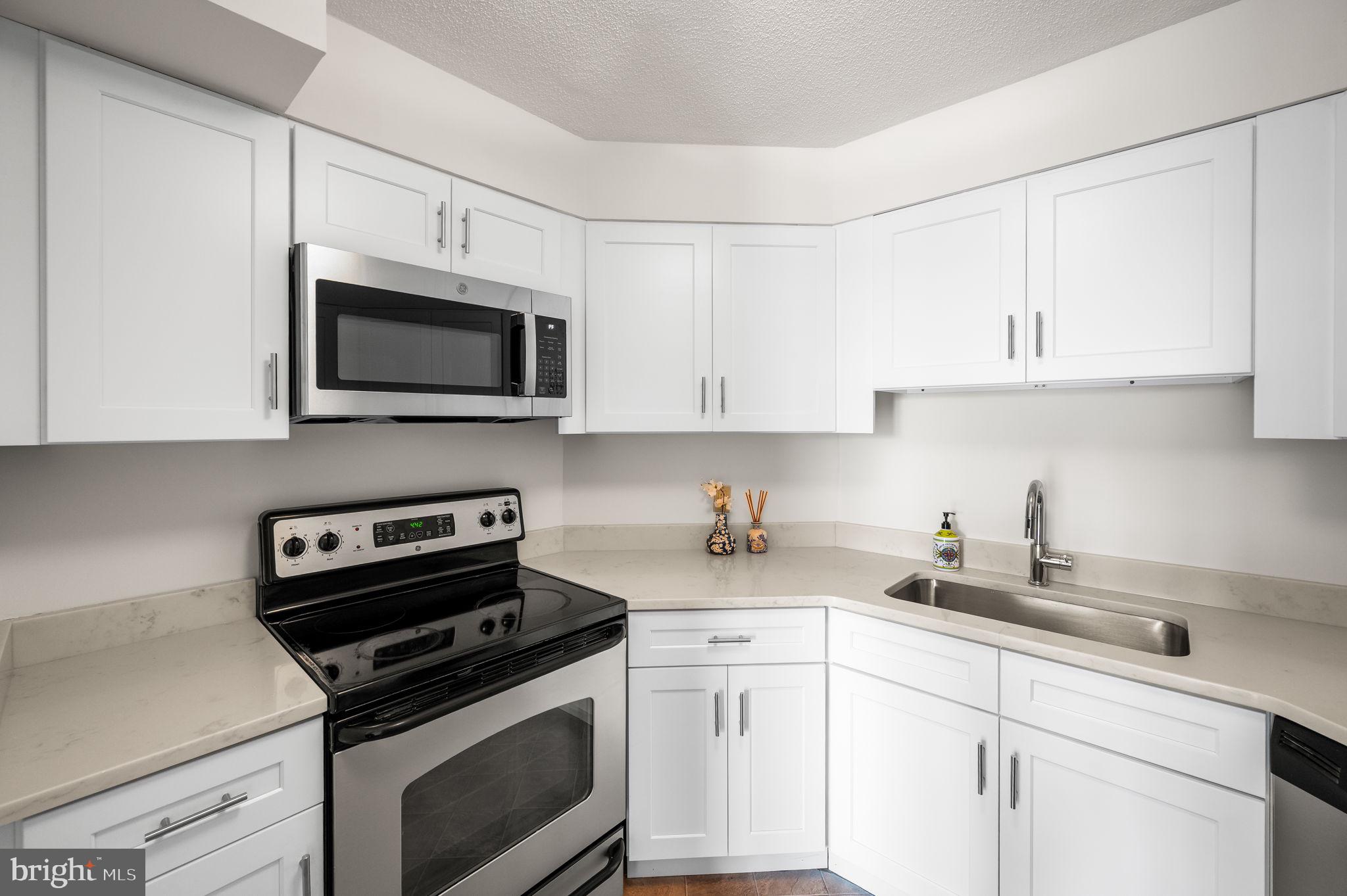 2020 WALNUT STREET 29D