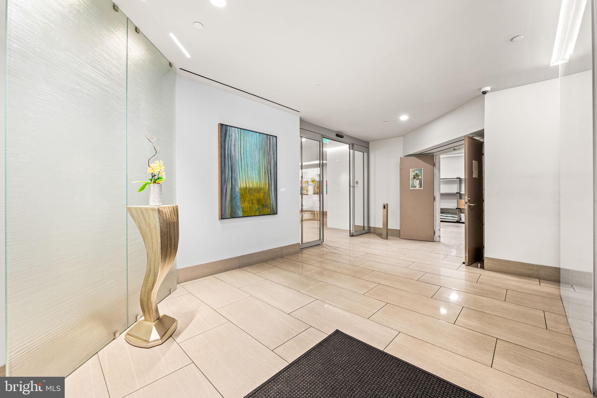 2020 WALNUT STREET 29D