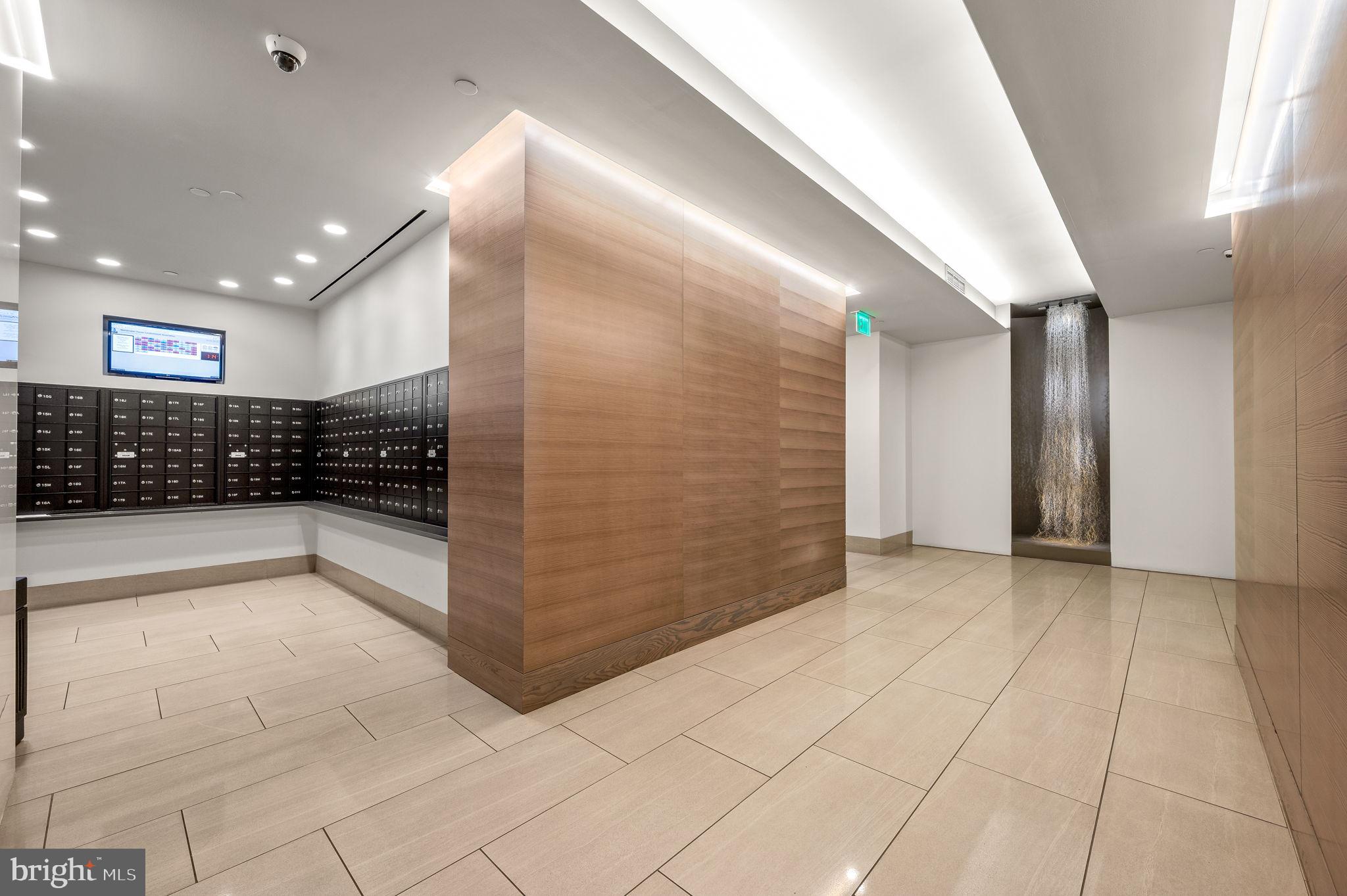 2020 WALNUT STREET 29D