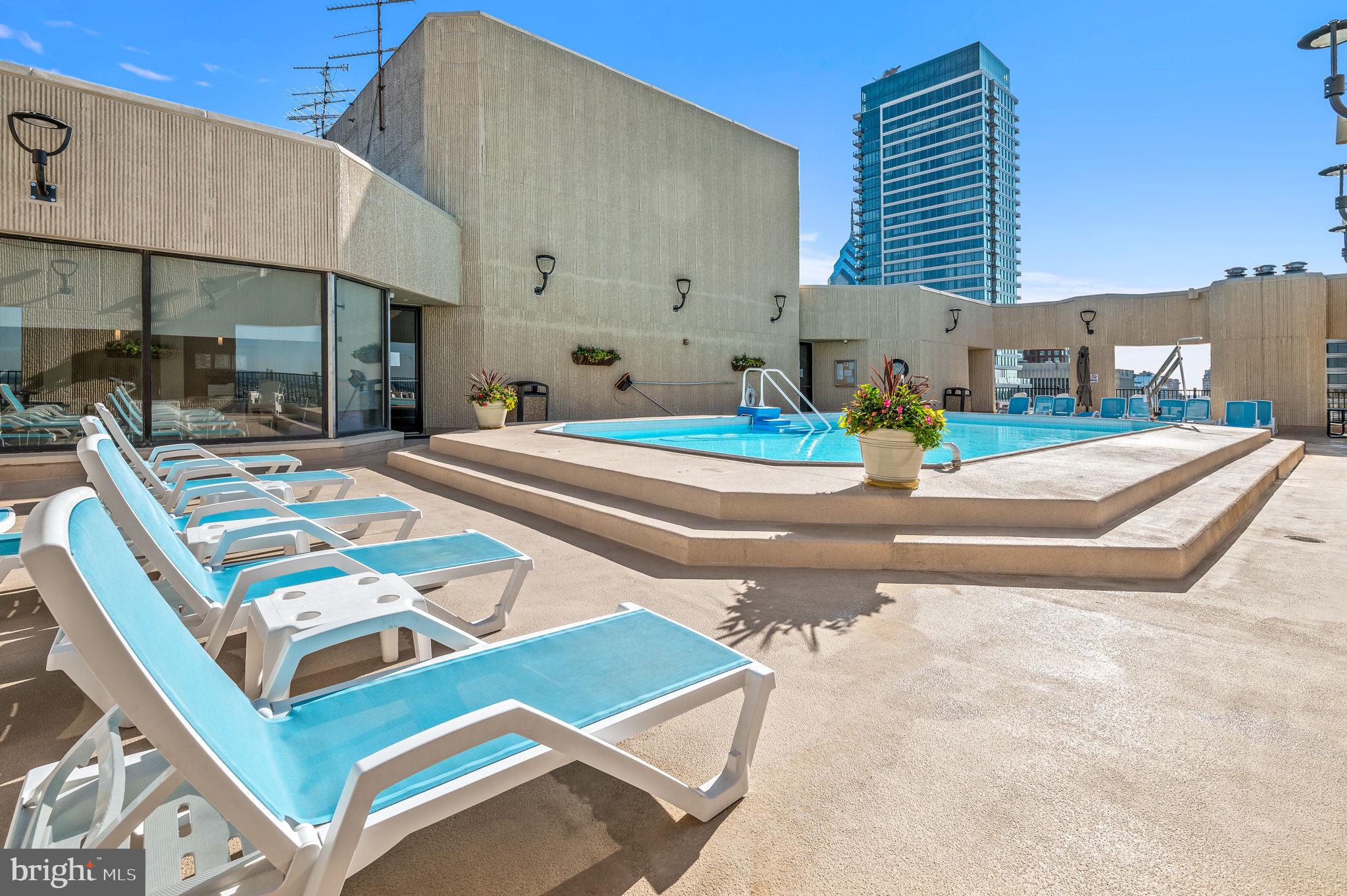 2020 WALNUT STREET 29D