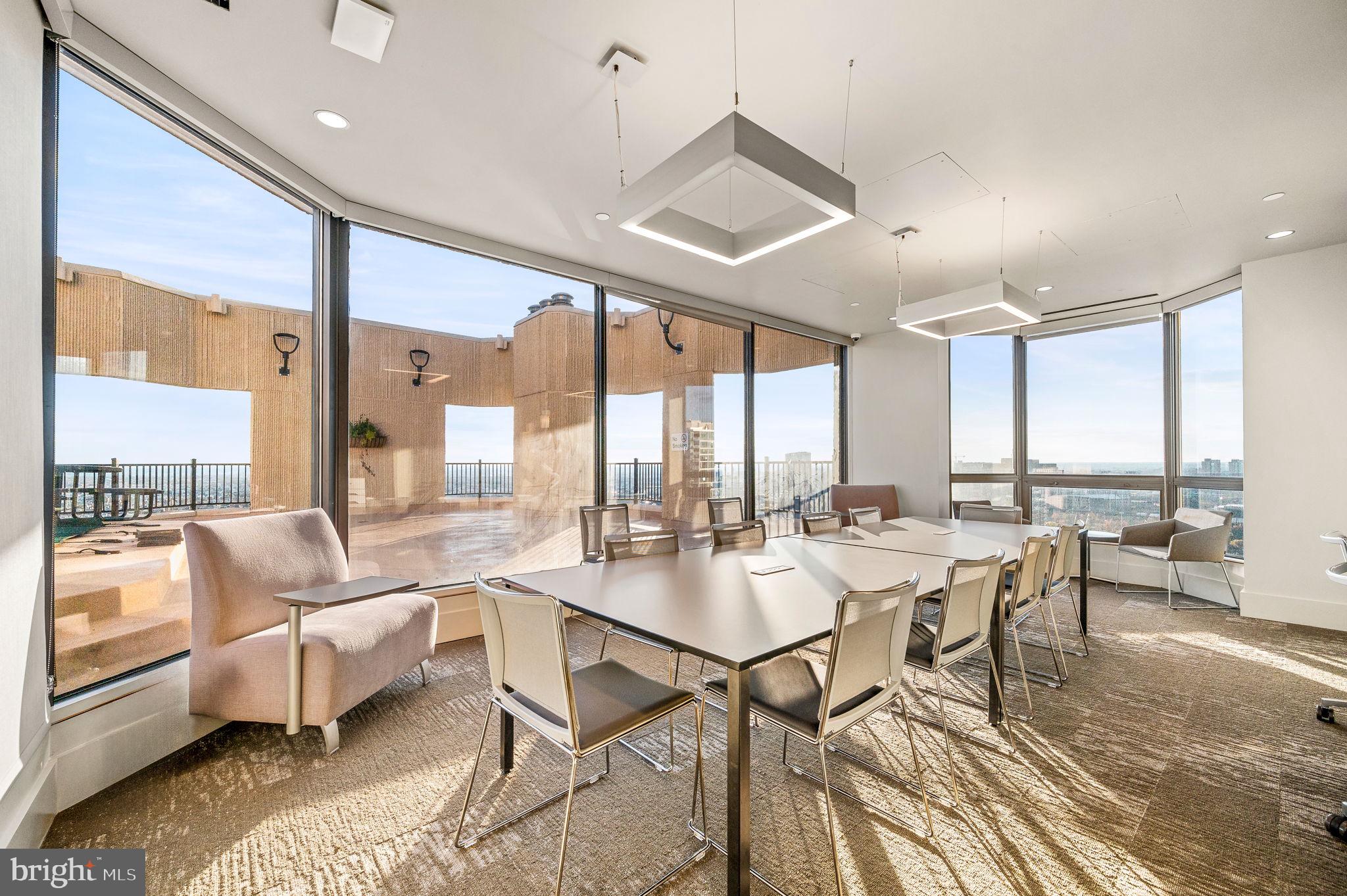 2020 WALNUT STREET 29D