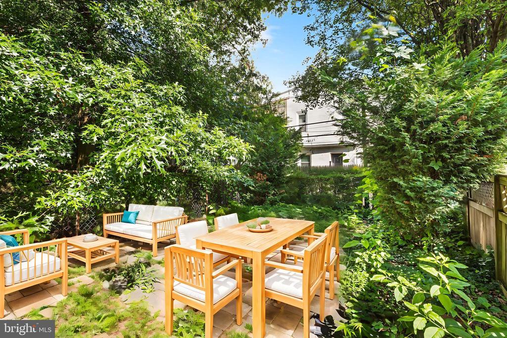 106 KALOS ST