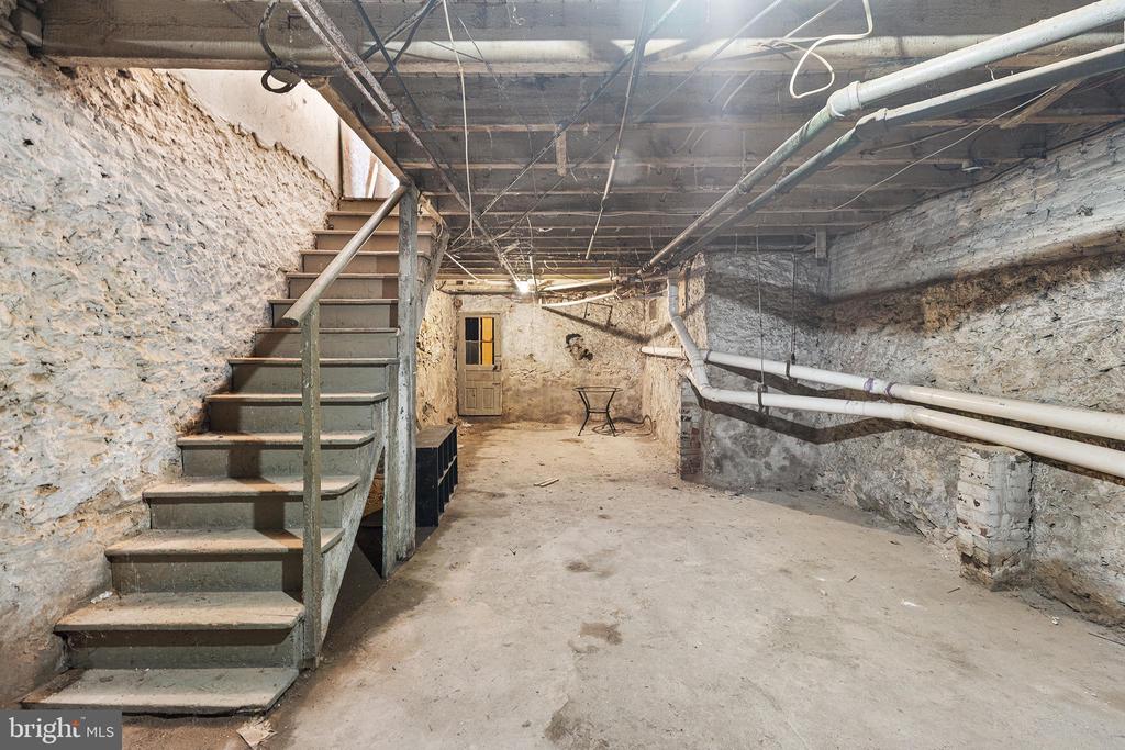 106 KALOS ST