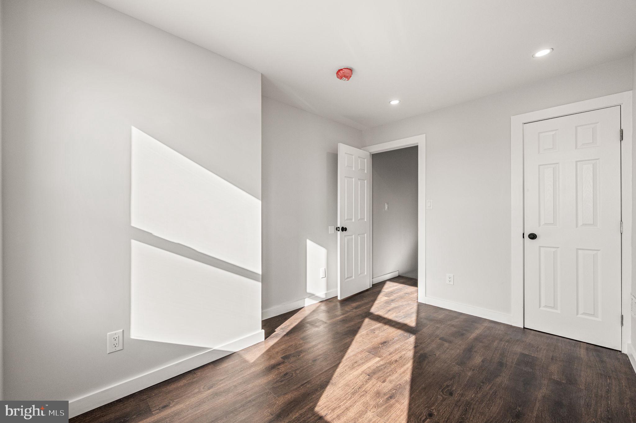 1228 S HARMONY STREET