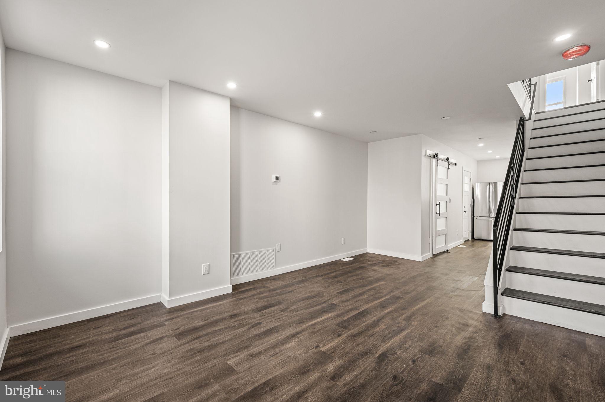 1228 S HARMONY STREET