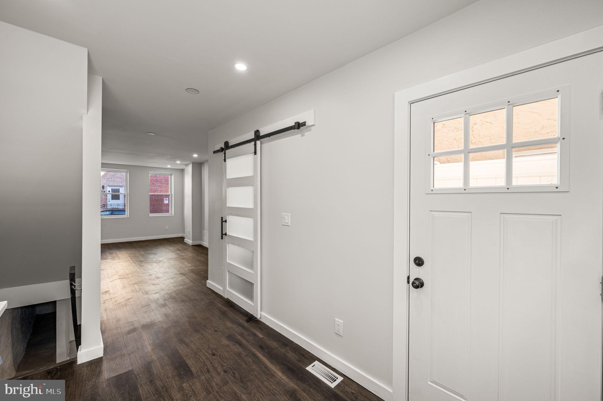 1228 S HARMONY STREET