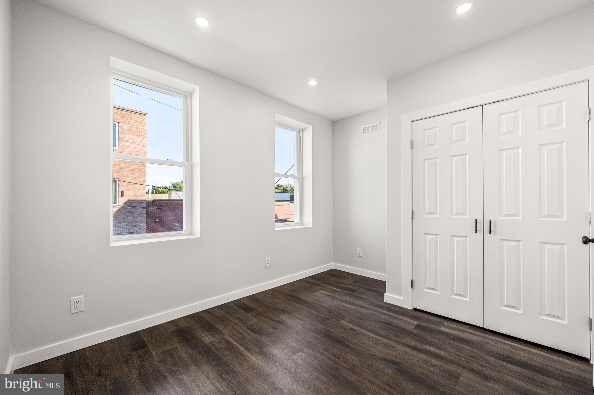 1228 S HARMONY STREET