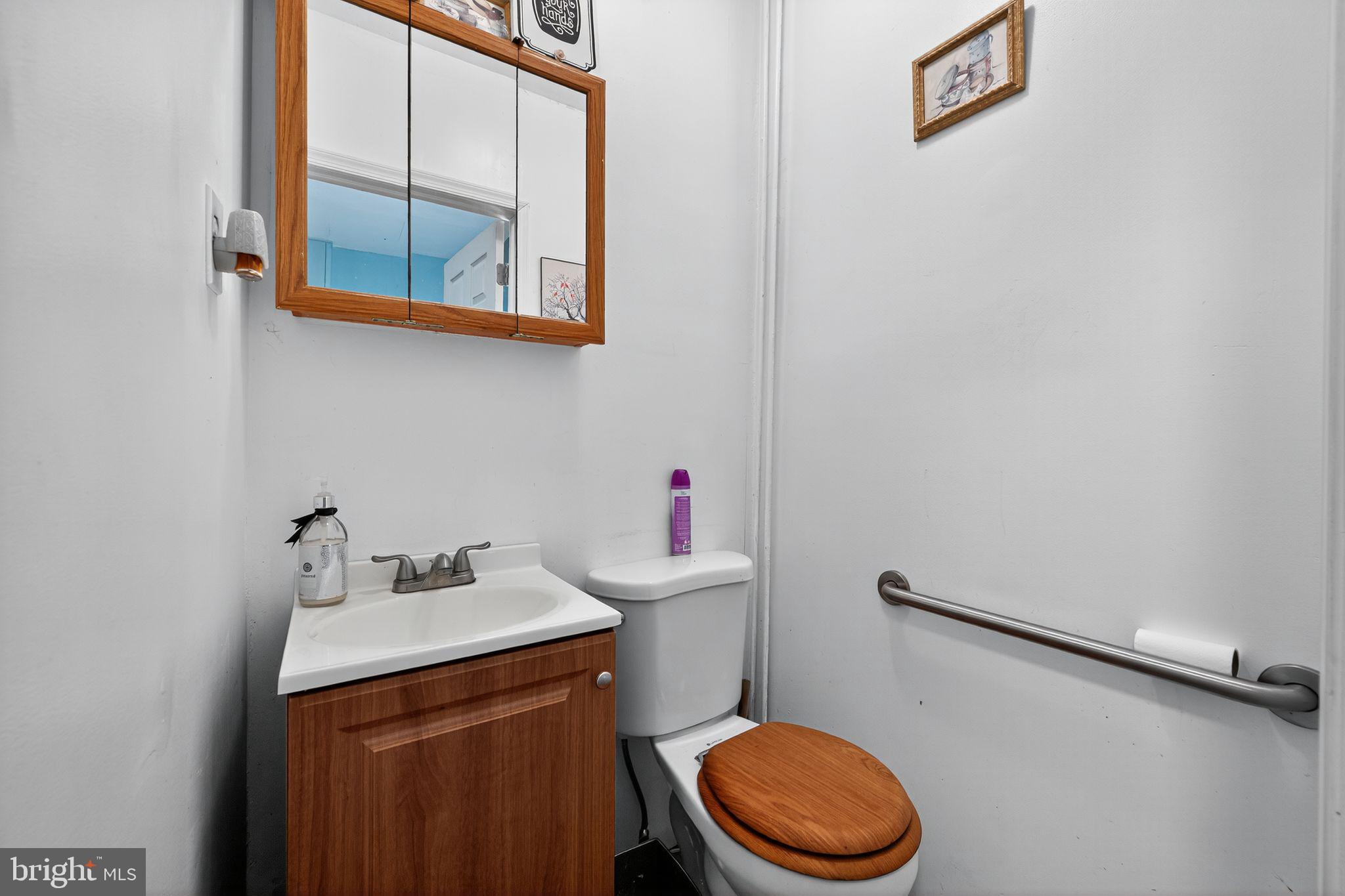 5843 MAGNOLIA STREET