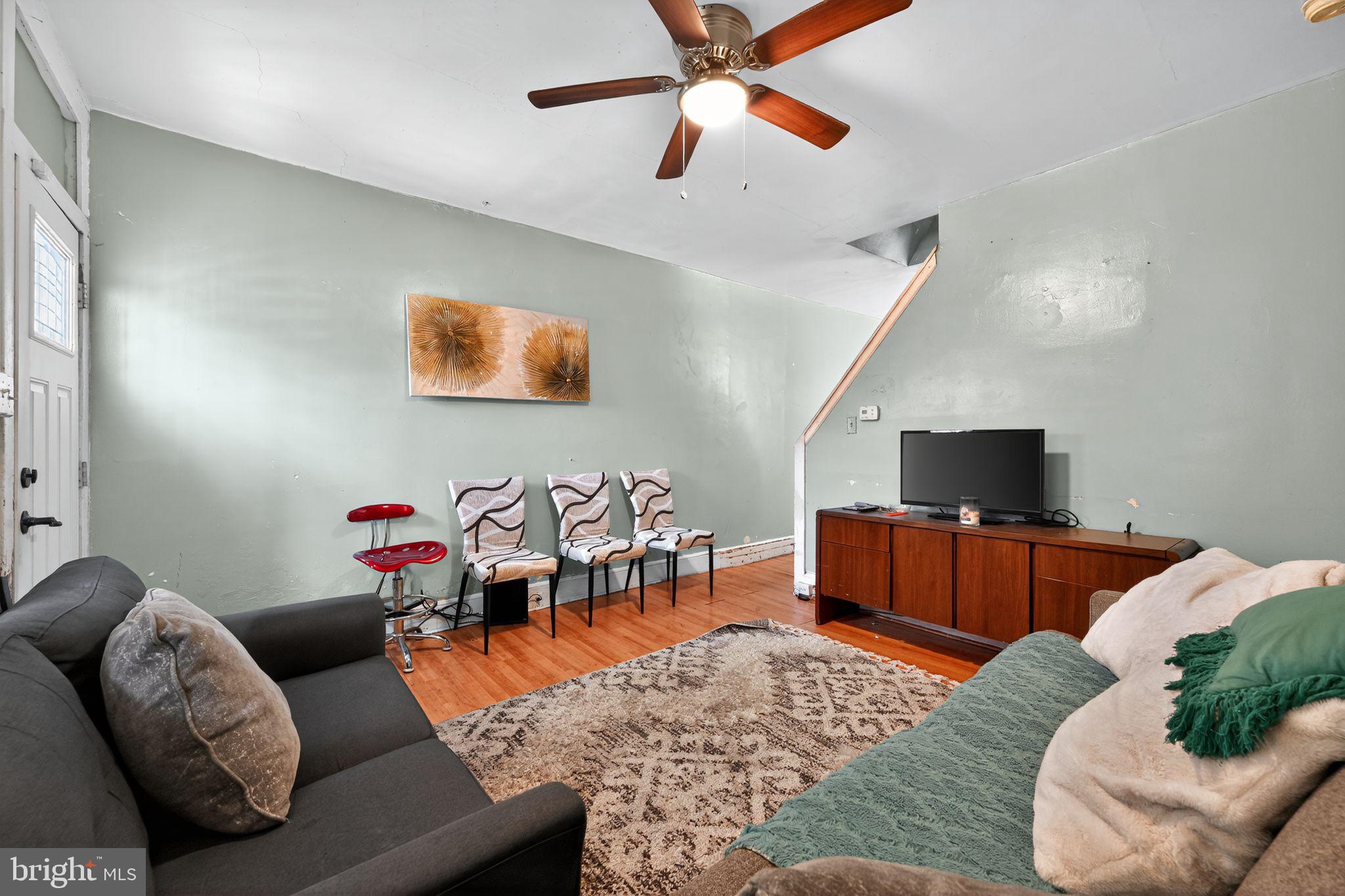 5843 MAGNOLIA STREET