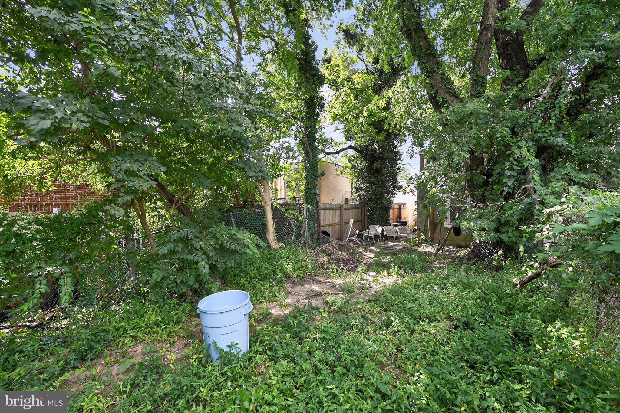 5843 MAGNOLIA STREET