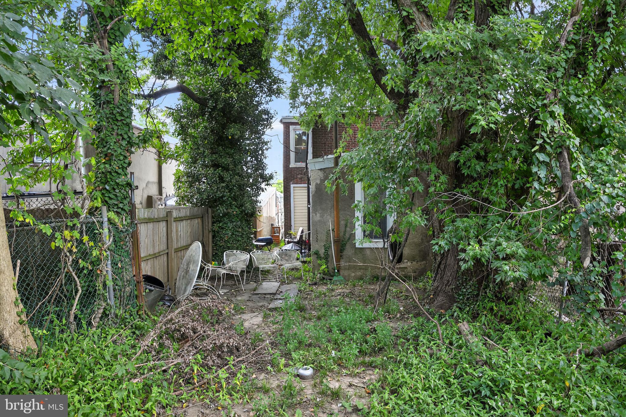 5843 MAGNOLIA STREET