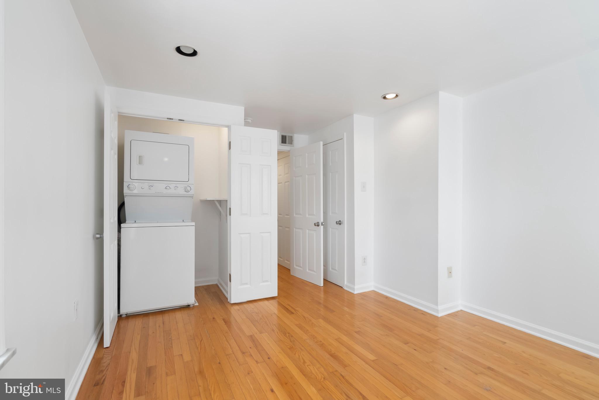 626 CARPENTER STREET 2