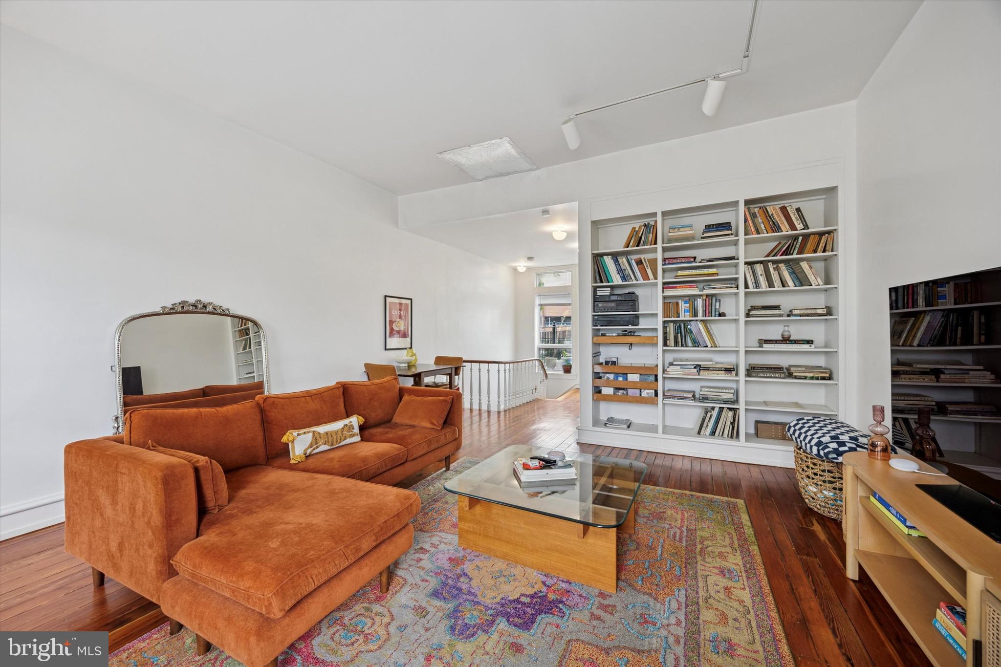 1731 BAINBRIDGE STREET