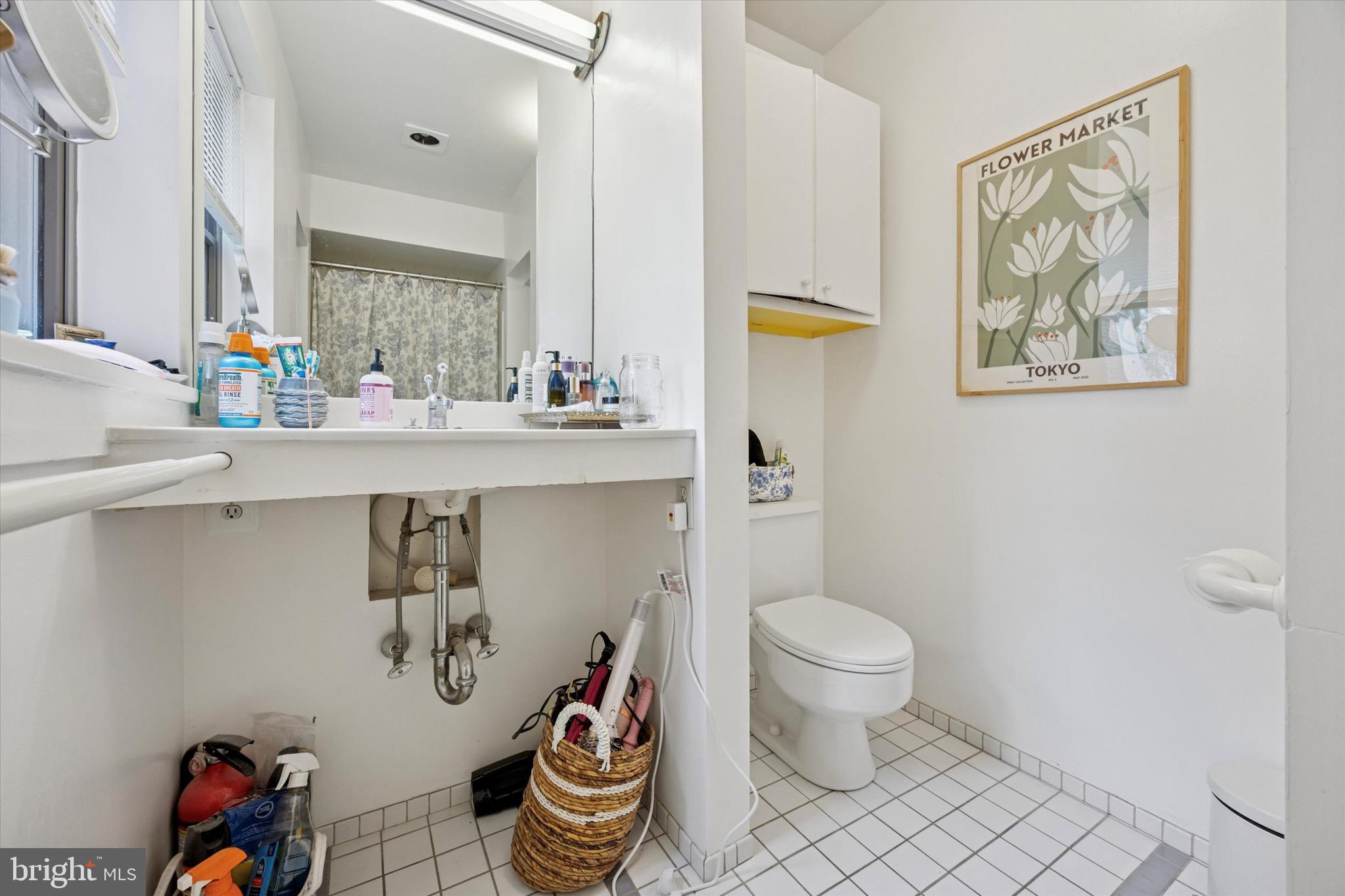 1731 BAINBRIDGE STREET