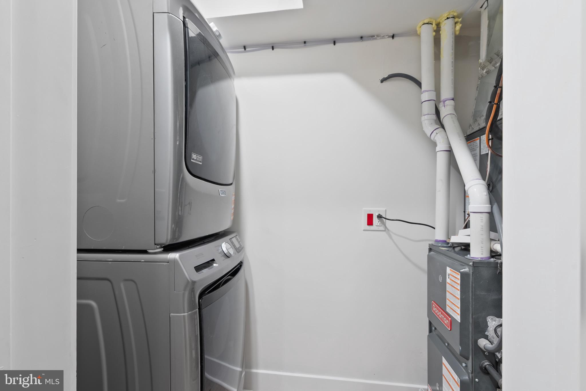 408-10 N FRONT STREET 4