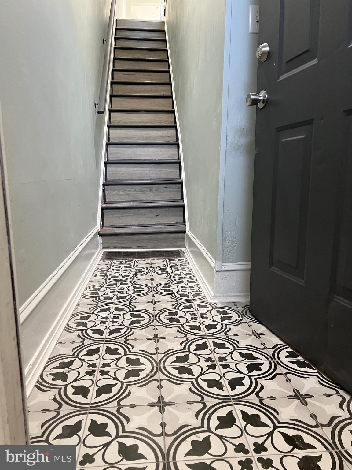 2209 FEDERAL STREET B