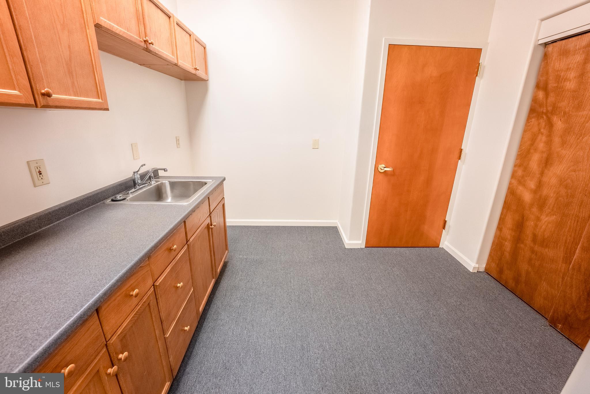 2708 COMMERCE WAY 203