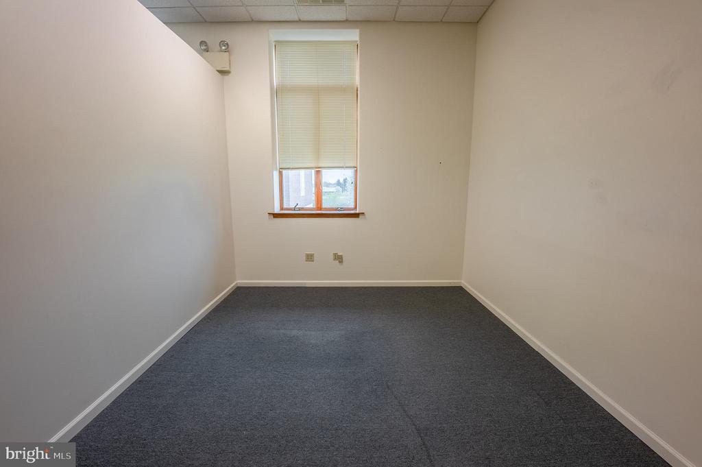 2708 COMMERCE WAY 203