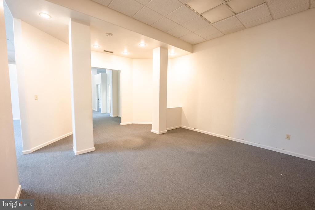 2708 COMMERCE WAY 203