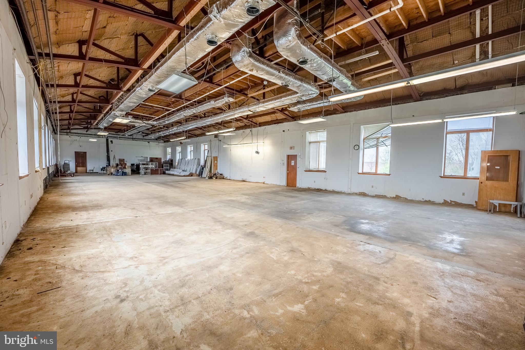 2708 COMMERCE WAY 202