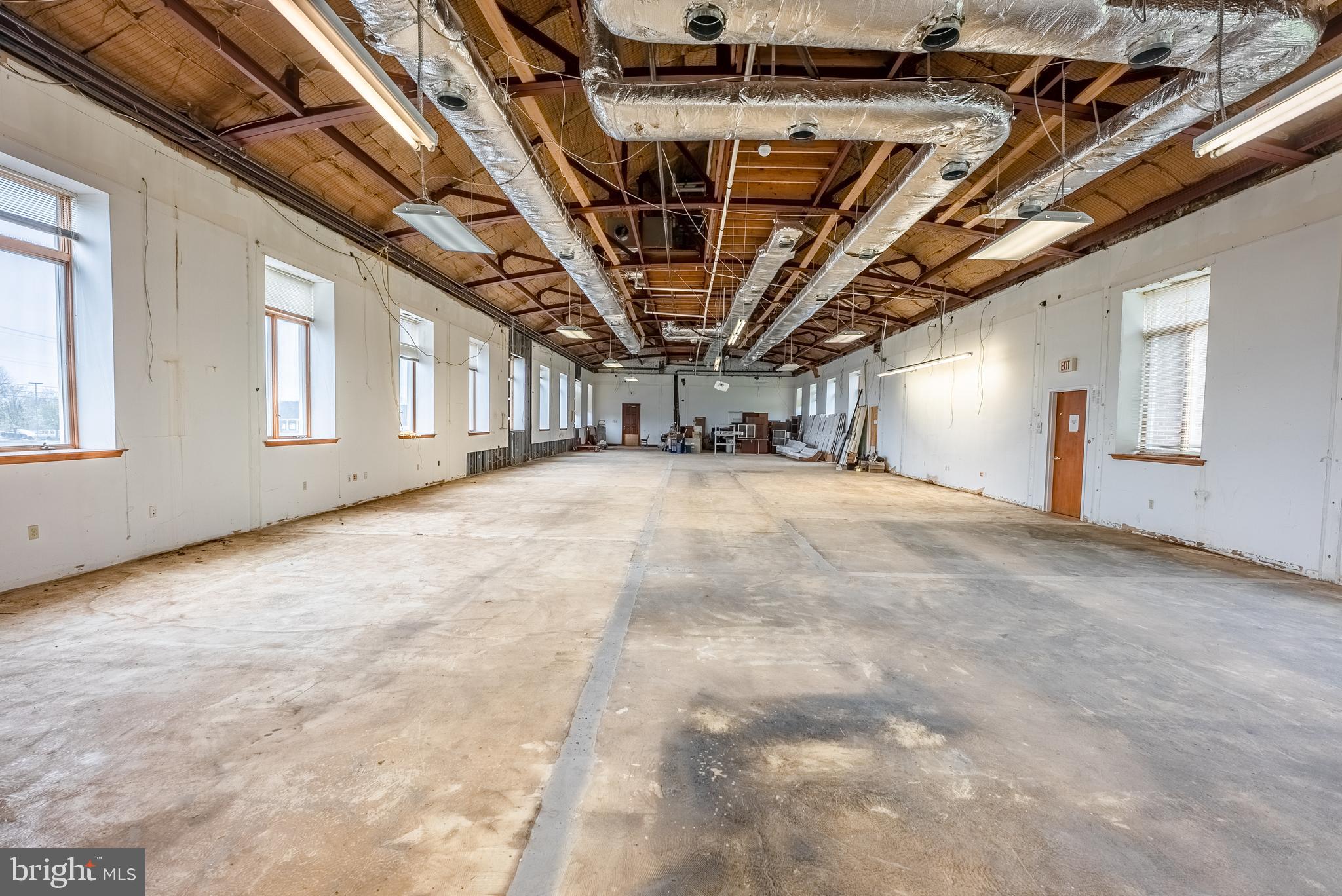 2708 COMMERCE WAY 202