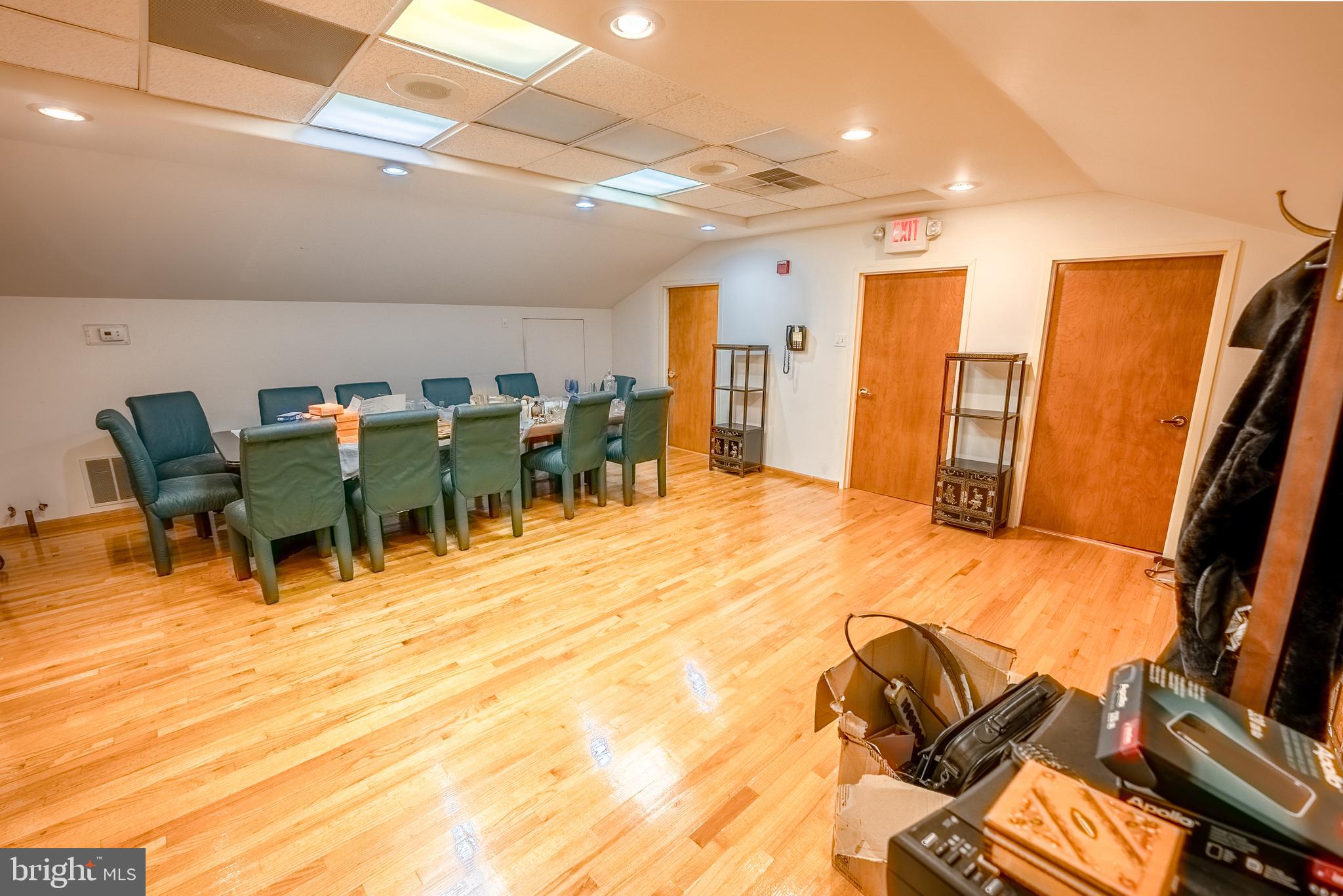 2708 COMMERCE WAY 401