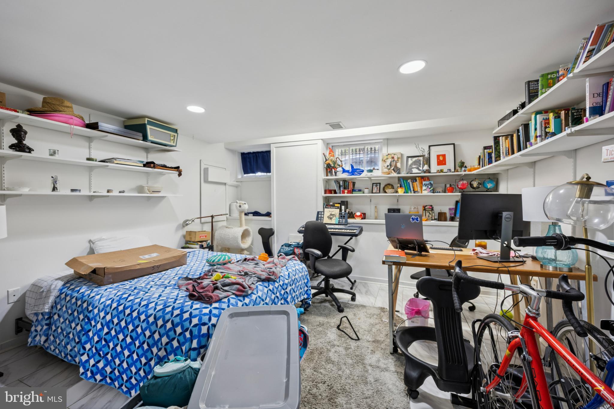 1731 BAINBRIDGE STREET 1