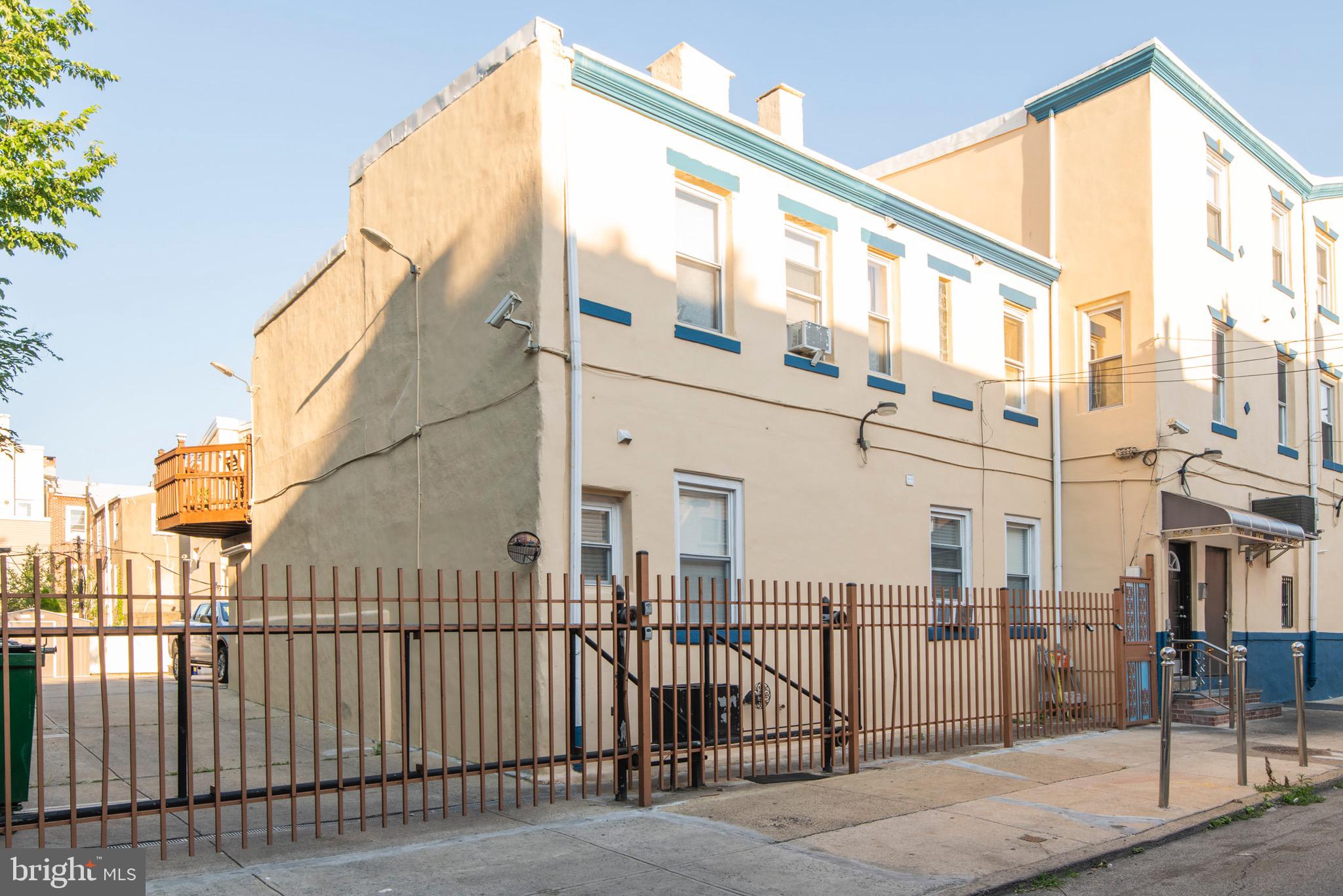 515 W GIRARD AVENUE 1R