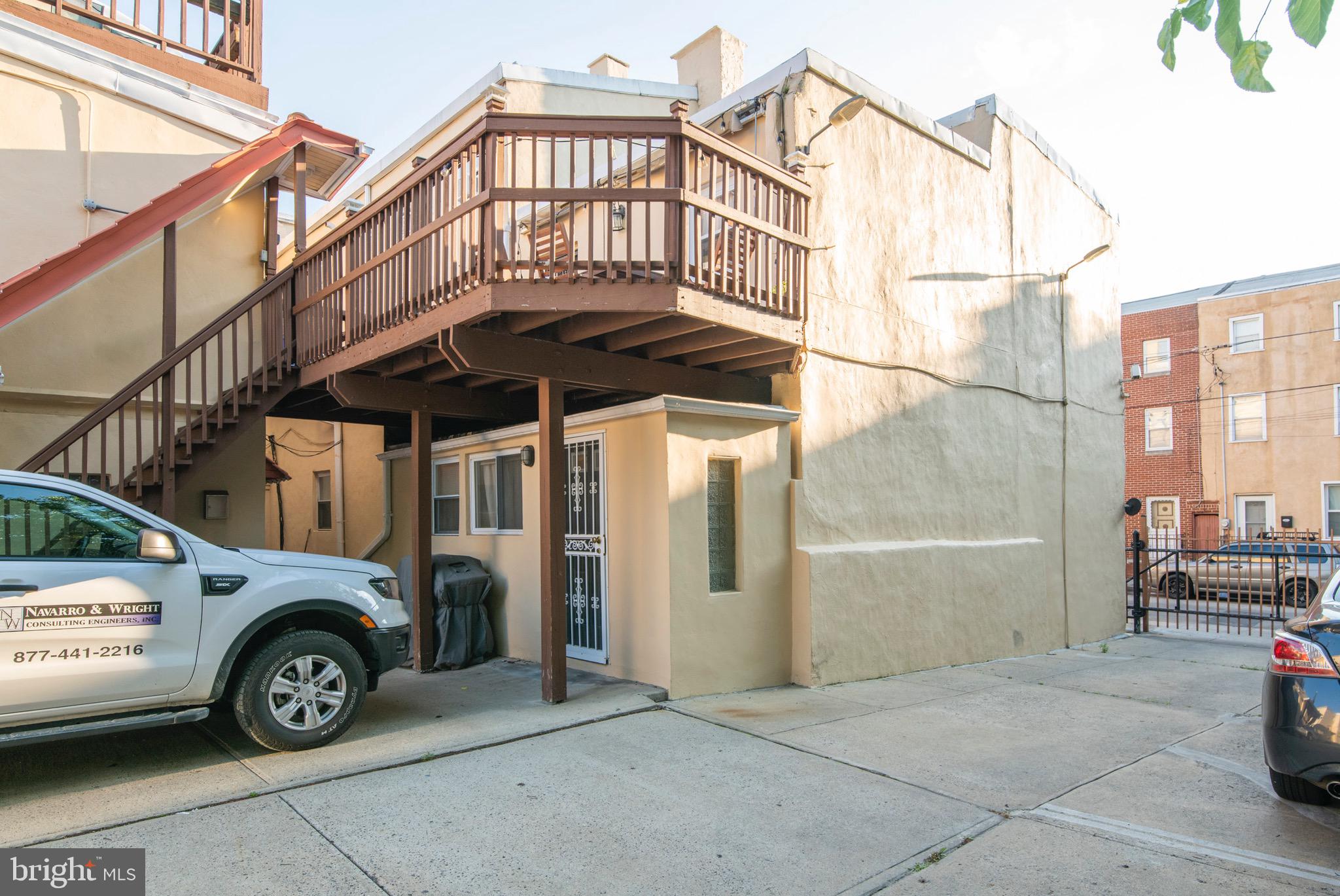 515 W GIRARD AVENUE 1R