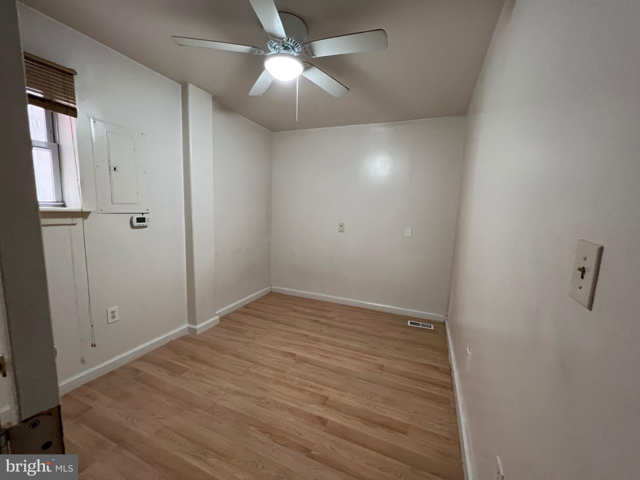 515 W GIRARD AVENUE 1R