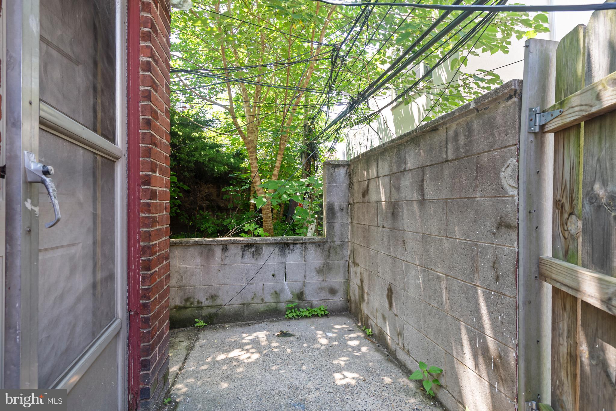 1618 S BROAD STREET 1