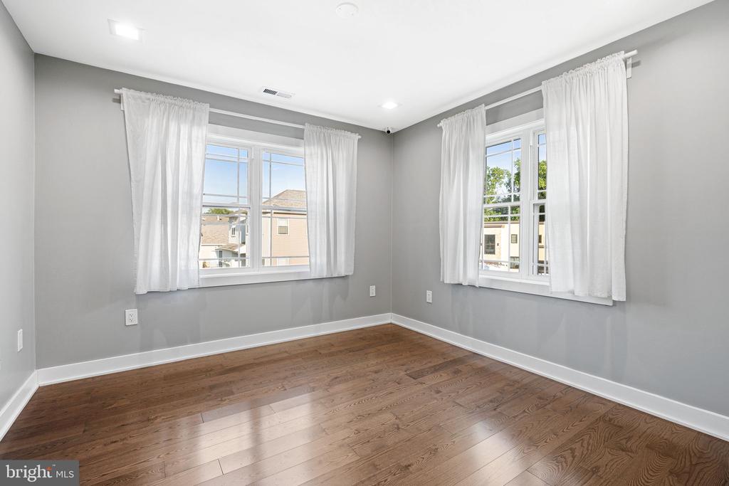 1224 NORWALK ROAD