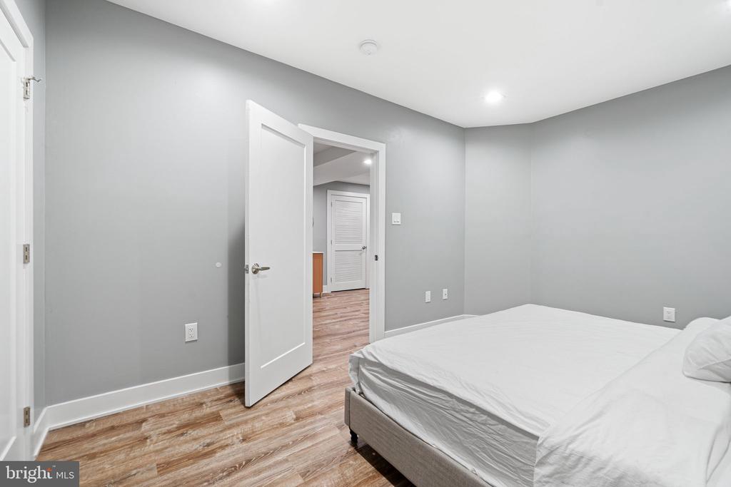 1224 NORWALK ROAD