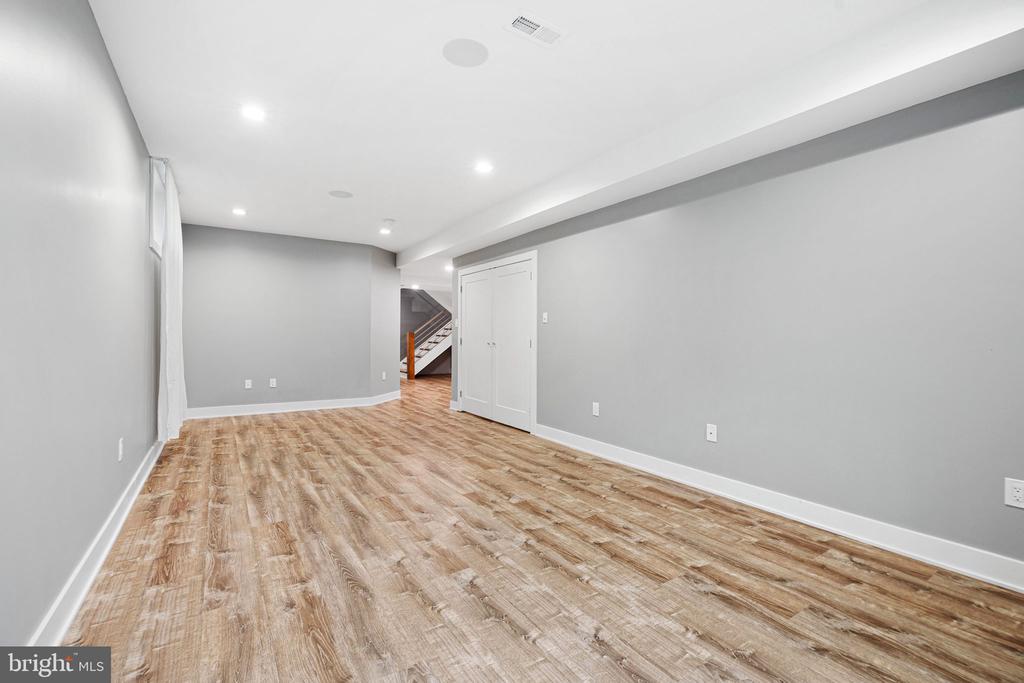 1224 NORWALK ROAD