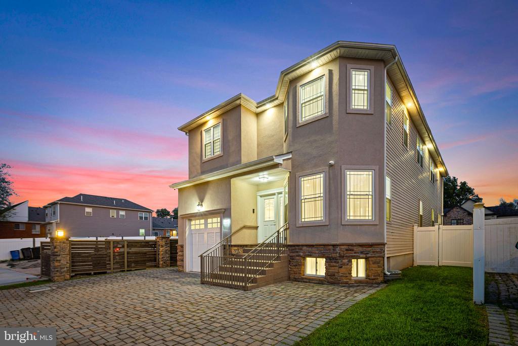 1224 NORWALK ROAD