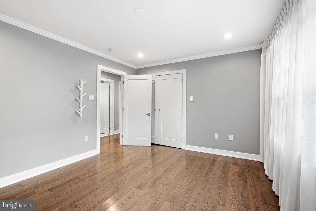 1224 NORWALK ROAD