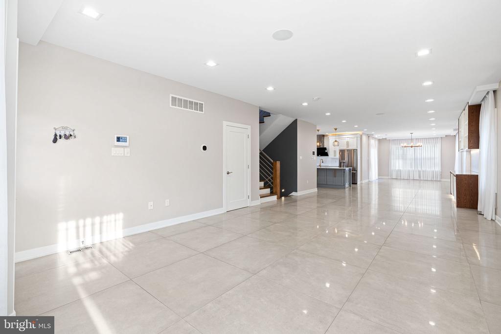 1224 NORWALK ROAD