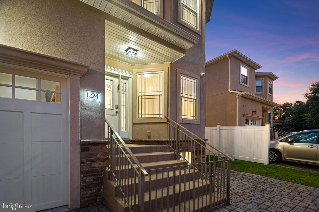 1224 NORWALK ROAD