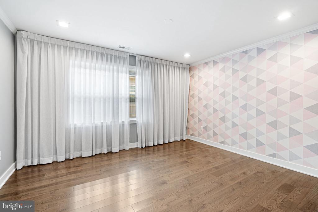 1224 NORWALK ROAD