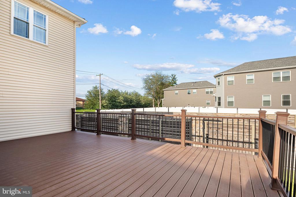 1224 NORWALK ROAD