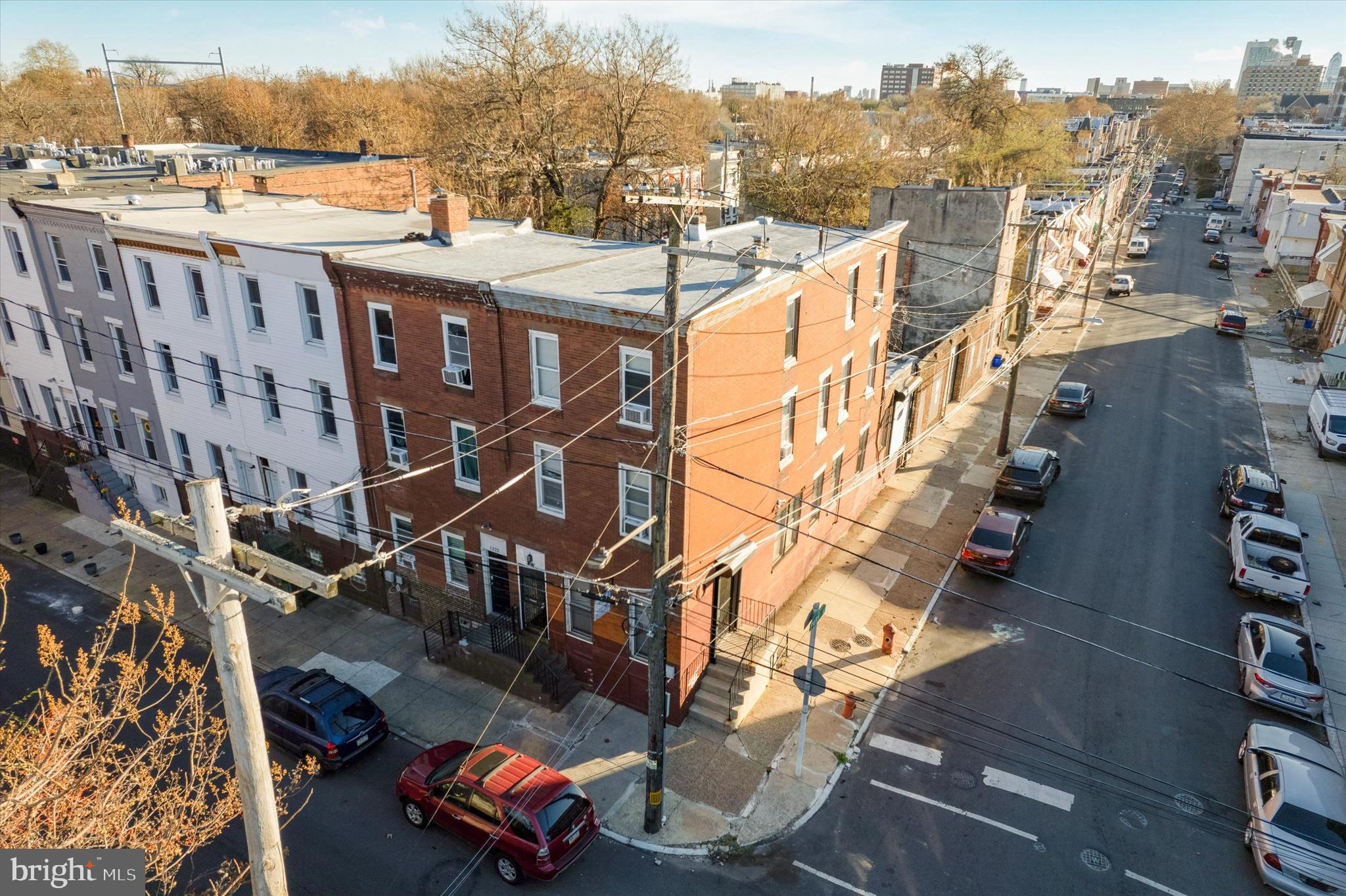 1324 W CUMBERLAND STREET