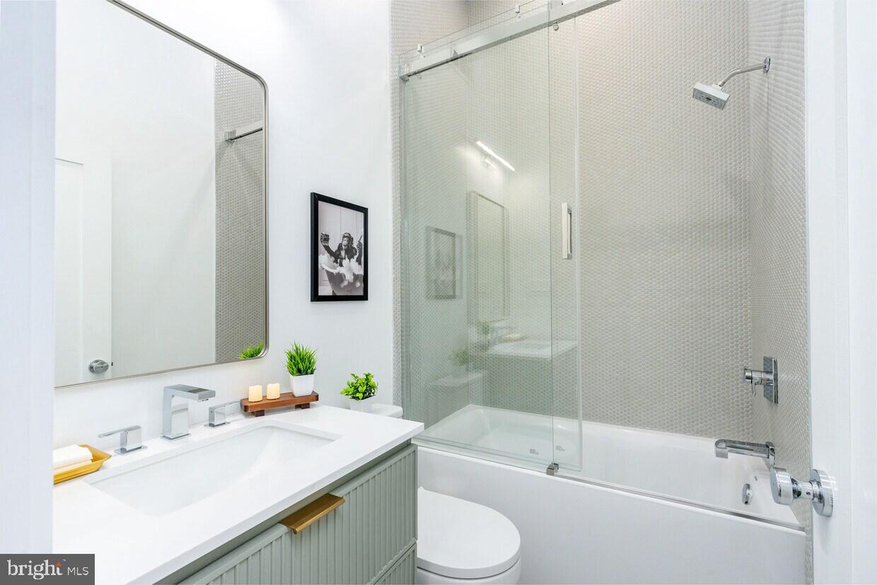 6206 GERMANTOWN AVENUE