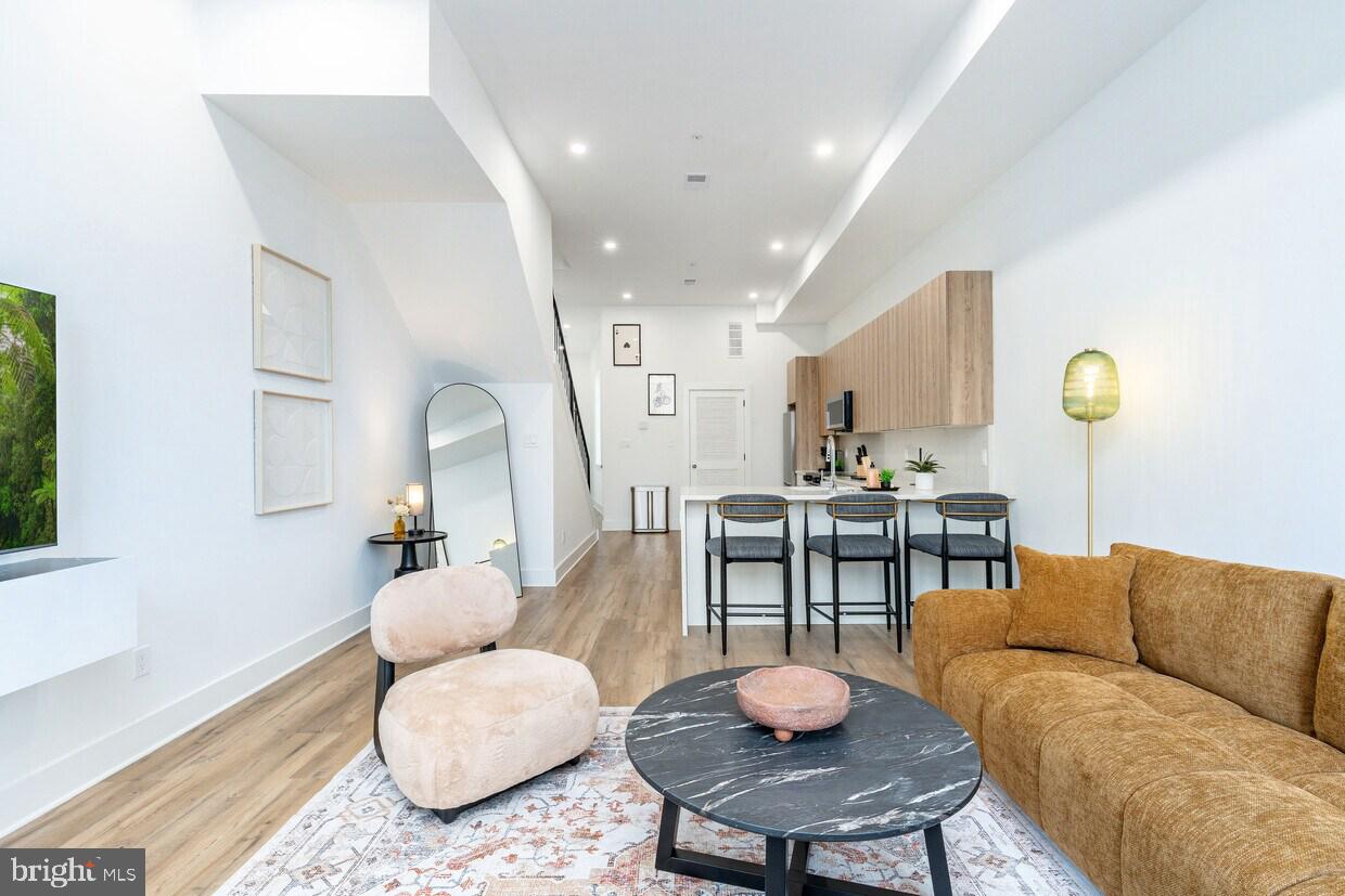 6206 GERMANTOWN AVENUE