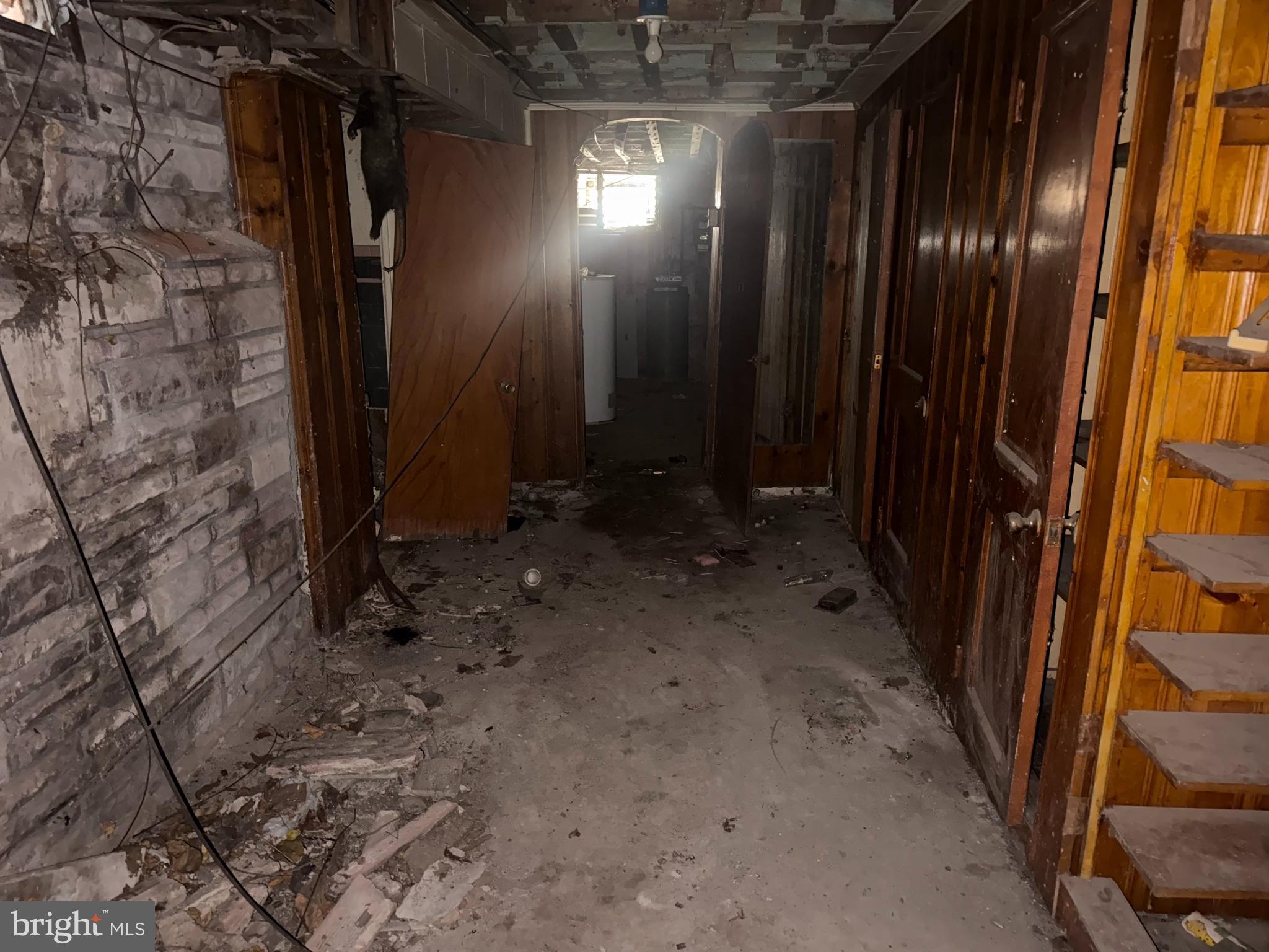 2135 N VAN PELT STREET