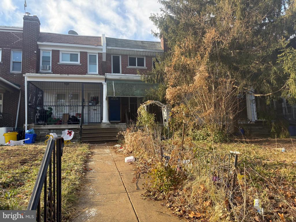 5816 CHEW AVENUE